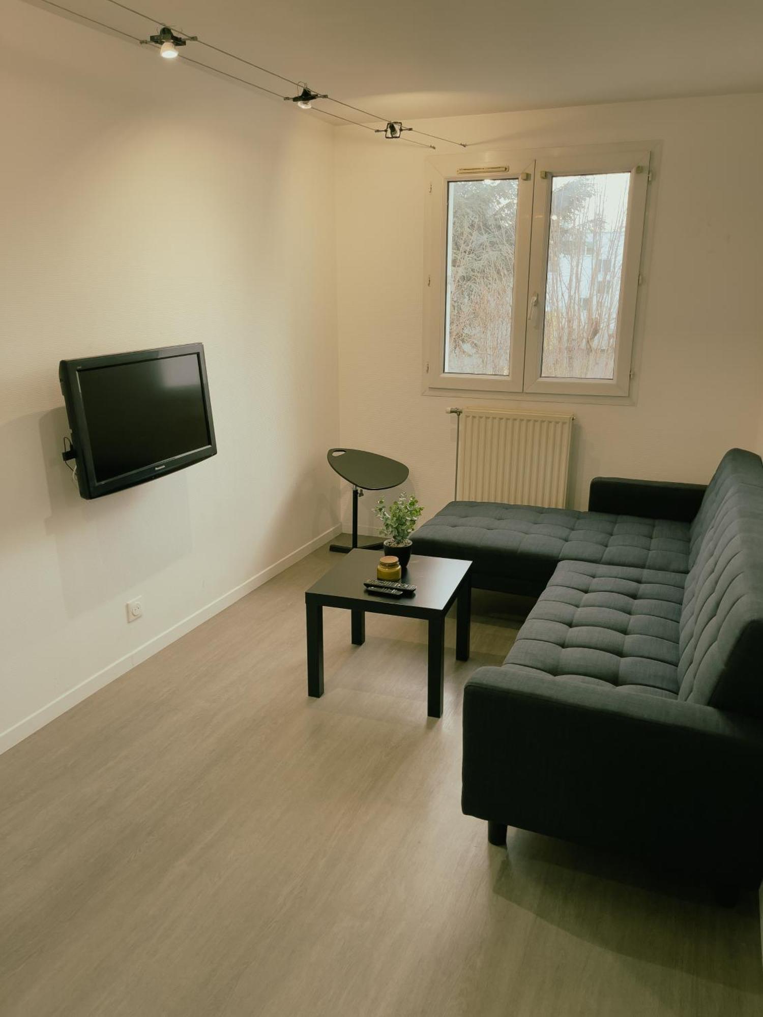Appartement Proche U Arena Et La Defense Nanterre Luaran gambar