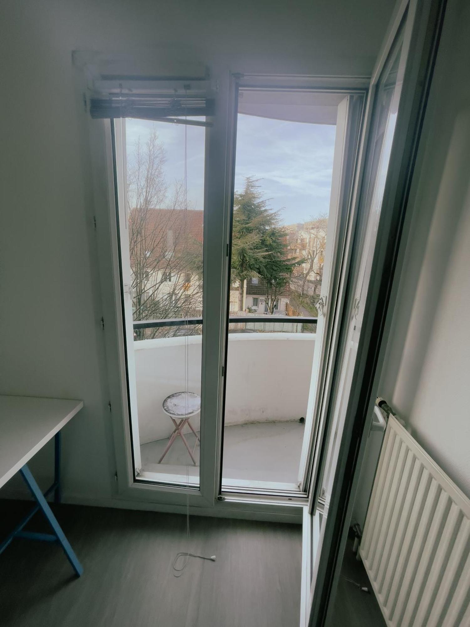 Appartement Proche U Arena Et La Defense Nanterre Luaran gambar
