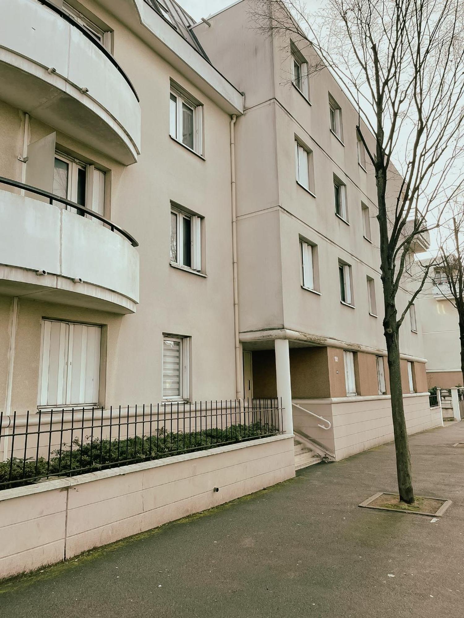 Appartement Proche U Arena Et La Defense Nanterre Luaran gambar